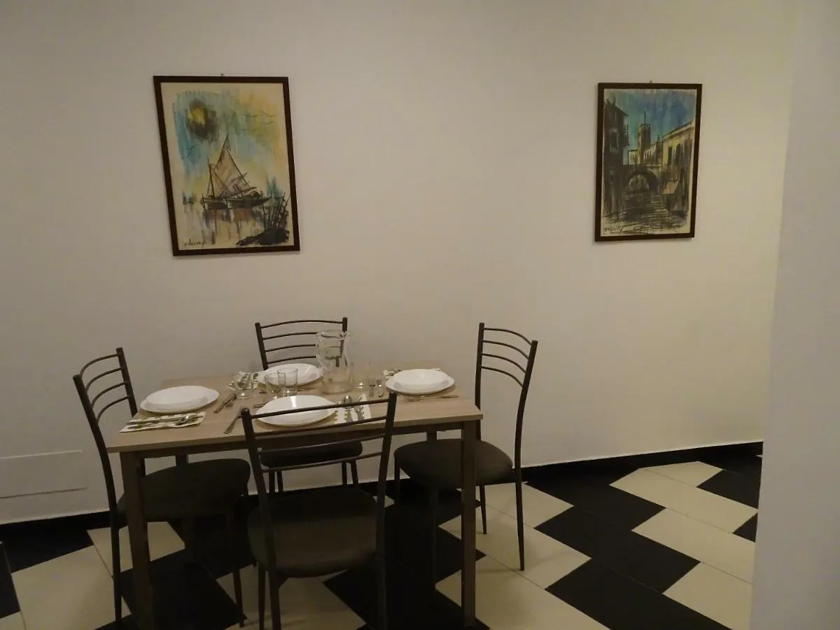 Casa Costa Serena Genoa 0*,